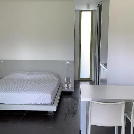 Ingrappa Cube * Borso del Grappa