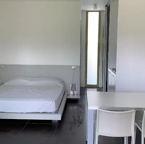 Ingrappa Cube * Borso del Grappa